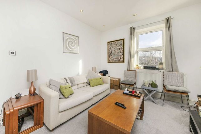 Flat 3, 79, Stanthorpe Road, London photo 3