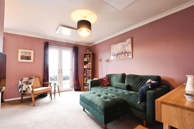 16, Lealholme Court, Hull photo 4
