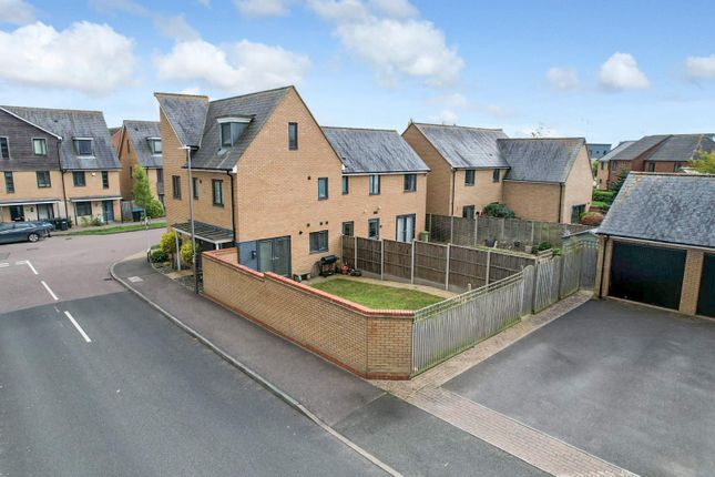 1, Penning Close, Milton Keynes photo 2