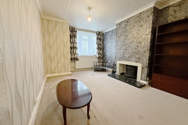3, Grange Close, Hayes photo 3