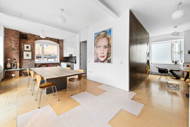 Thumbnail Flat for sale in Plantain Place, London