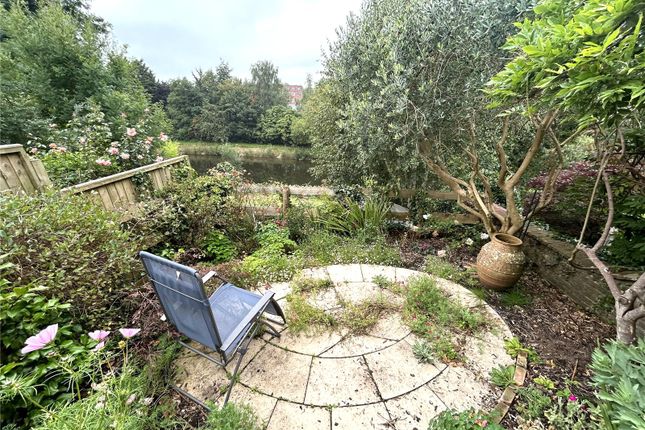 54D, St. Peter Street, Devon photo 3