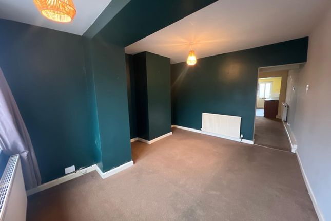 129 Wortley Road, Sheffield photo 2