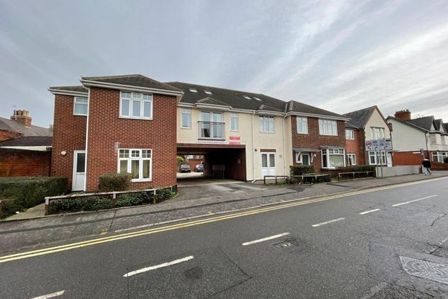 Flat to rent in Bedford Court, Loughborough