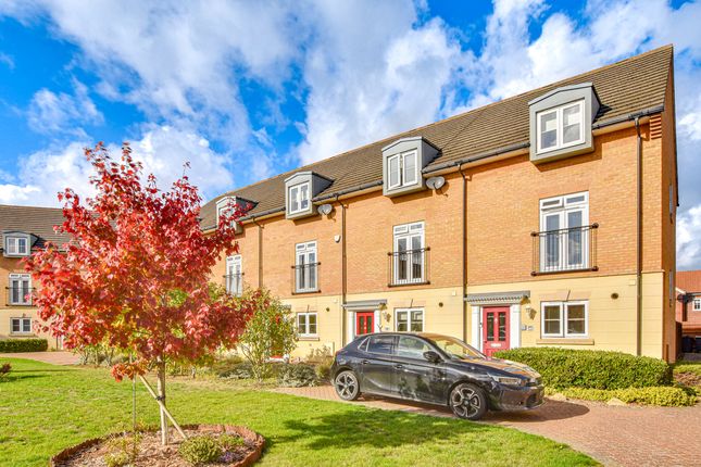 4-bed terraced on Elm Road, Dunmow, £410,000