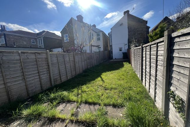 179, Laleham Road, Staines photo 5