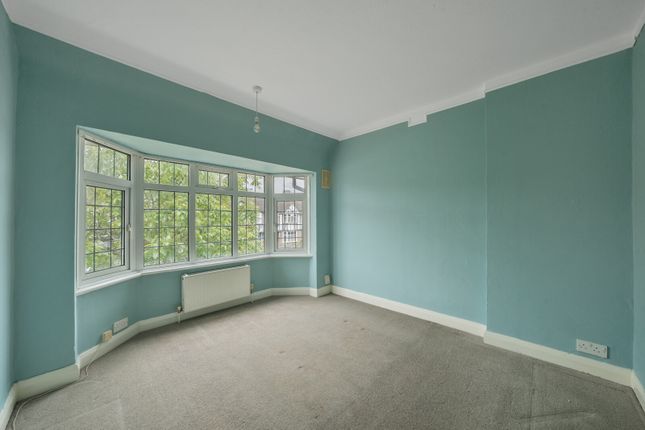 135, Barnfield Avenue, Kingston Upon Thames photo 4