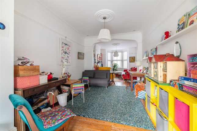 142, Chingford Road, London photo 4