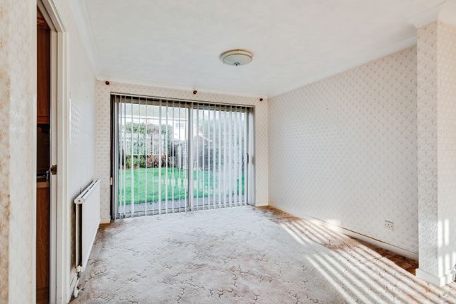 16, Vespasian Close - Coleview, Swindon photo 4