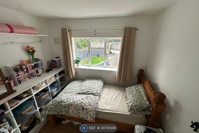 Atkinson Close, Headington, Oxford photo 4