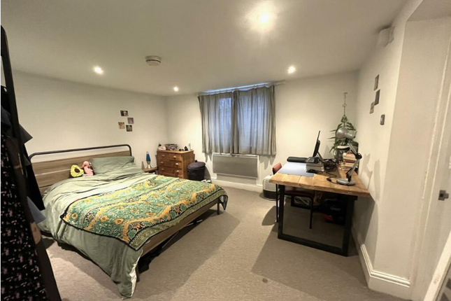 Flat 7, Gullane Court,, Muirfield Close, Berkshire photo 4
