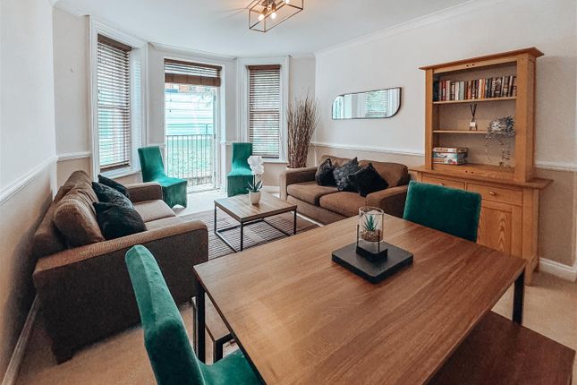 Thumbnail Flat to rent in Dalkeith Steps, Old Christchurch Road, Bournemouth