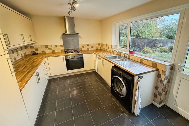 Launceston Close, Newcastle Upon Tyne photo 4