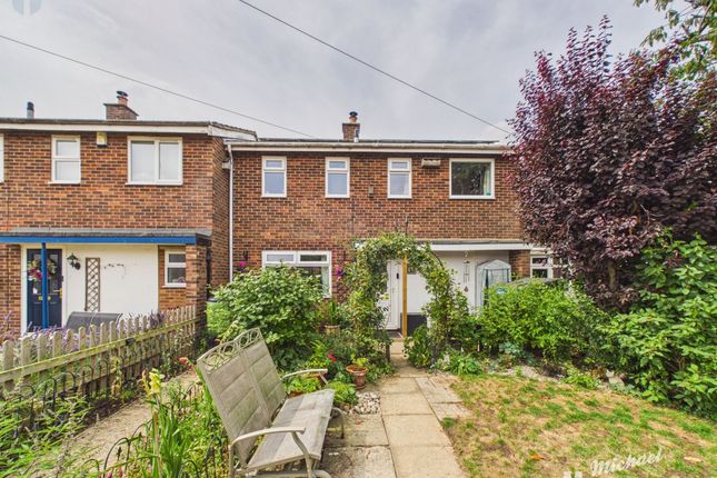 2-bed house on 4 Linnet Drive, Aylesbury, £375,000