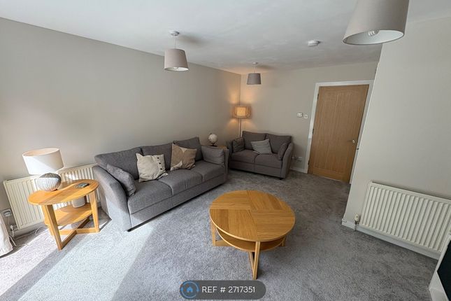 Shuna Crescent, Glasgow photo 3