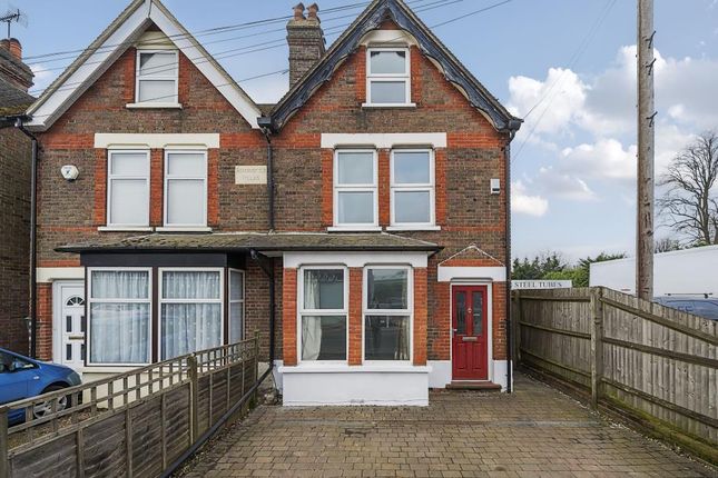 Thumbnail End terrace house to rent in White Lion Road, Amersham