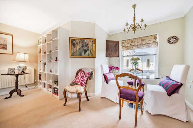 Flat for sale in Chipping Norton, Oxfordshire