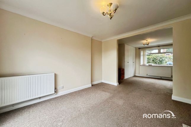 113, Walton Drive, Buckinghamshire photo 3