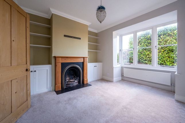 Thumbnail Detached house to rent in Cheselden Road, Guildford