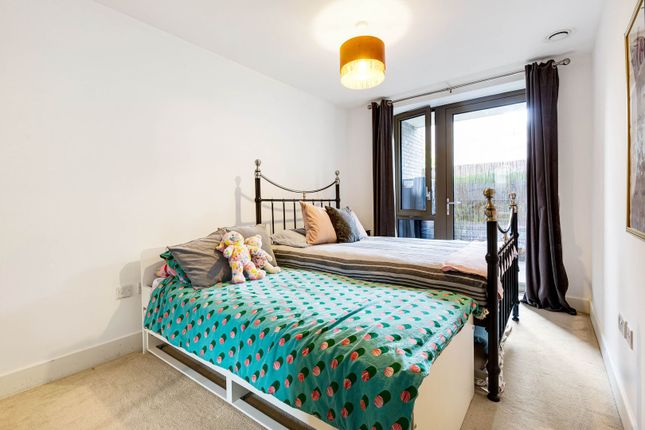 Flat for sale in The Grange, London