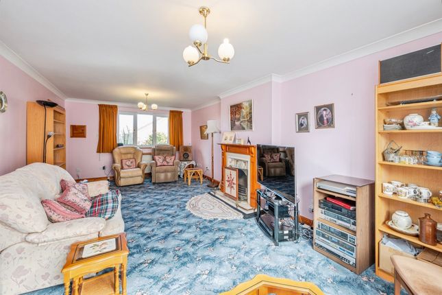 10, Eagle Close, Norwich photo 2