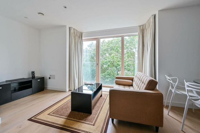 Studio to rent in Blackwood Apartments, Elephant &amp; Castle