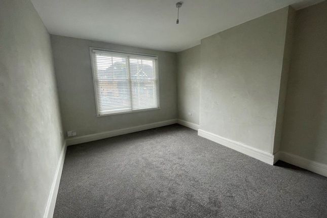 Flat to rent in Allandale Road, Leicester