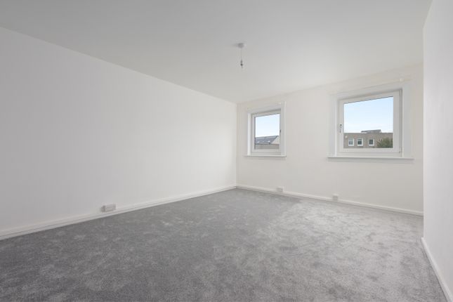 70, Blacklaw Road, Dunfermline photo 2