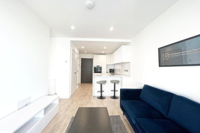 Flat 35,, Arber House, 2 Greenleaf Walk, Southall photo 5