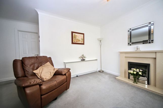 16 Chelmsford Mews, Wigan photo 3