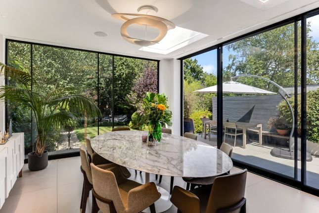 16, Southwood Lawn Road, London photo 3
