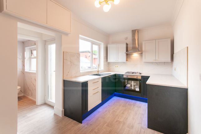 23 Varteg Road, Swansea photo 4
