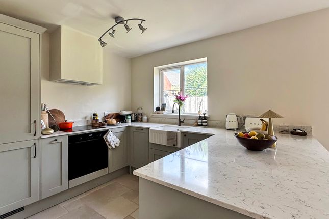 6, Brabant Way, Westbury photo 4