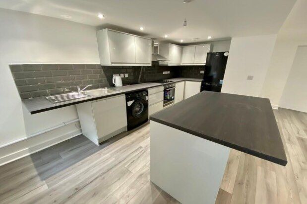 Flat to rent in 9 Normanton Avenue, Liverpool