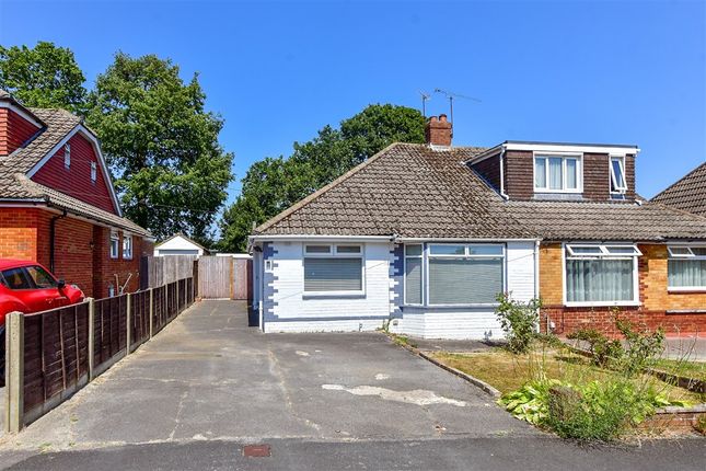 2-bed house on Willow Tree Avenue, Waterlooville, £215,000