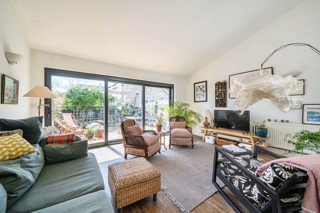3a Elan Court, Winchester photo 3