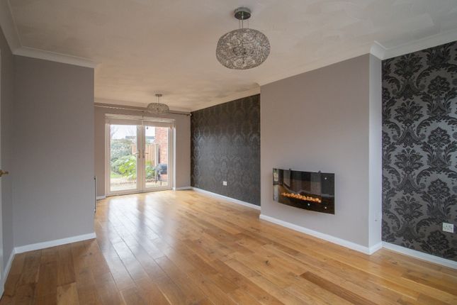 33, Burnham Avenue, King's Lynn photo 2