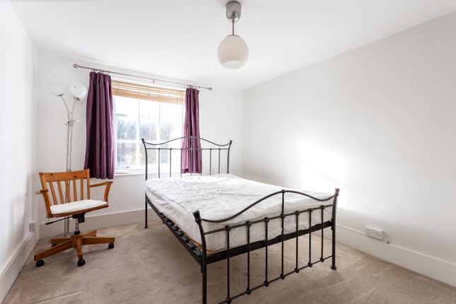 Little Ealing Lane, Ealing photo 5