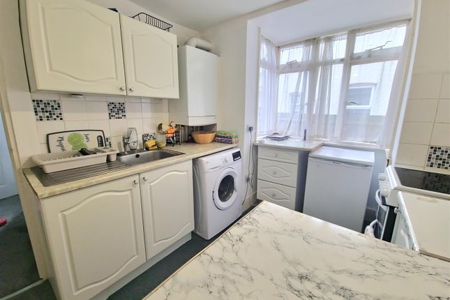 Flat to rent in St. Pauls Road, Margate