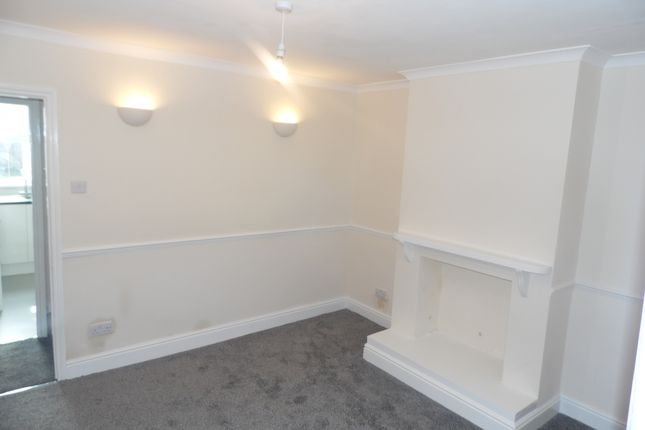Terraced house to rent in Doyle Road, London