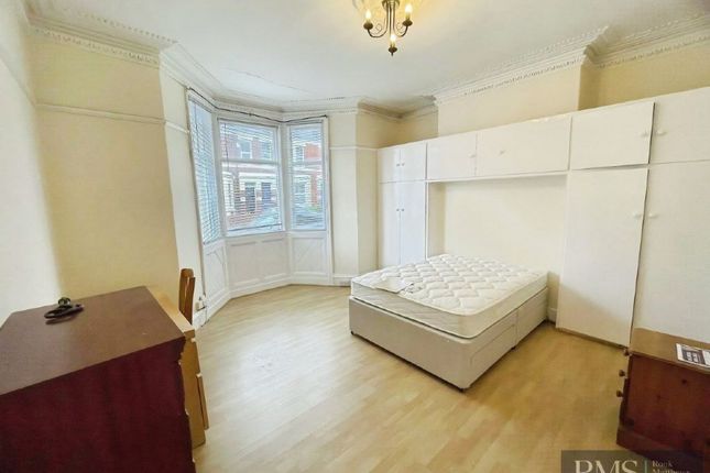 39, Deuchar Street, Newcastle Upon Tyne photo 5