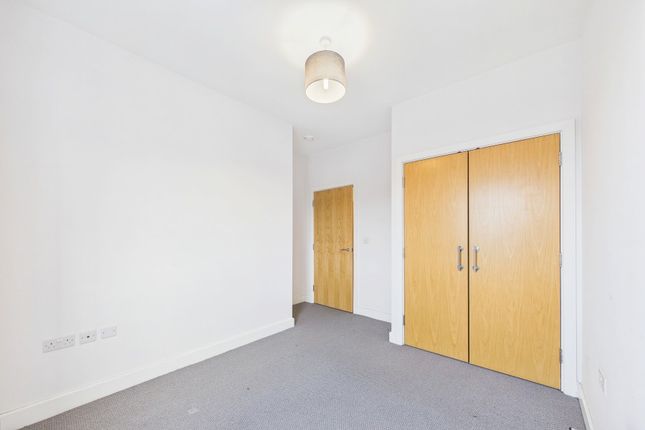 22, Bradley Court, Camberley photo 5