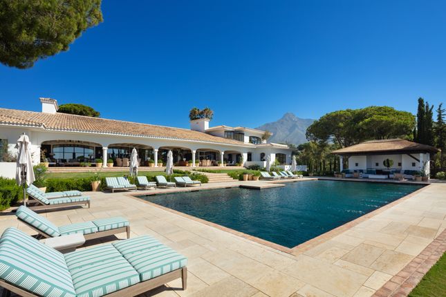 Villa for sale in Marbella Golden Mile, Andalusia, Spain