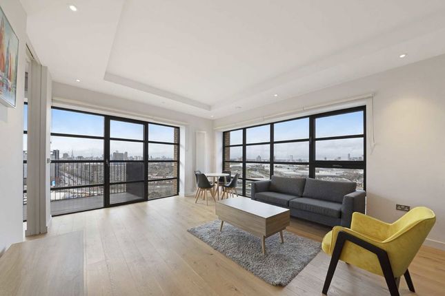 Flat 1408, Amelia House, 41, Lyell Street, London photo 3