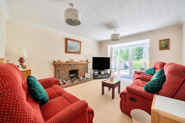 7, Charlecote Drive, Chandler's Ford photo 3