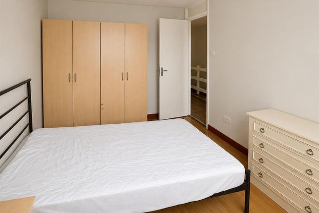 30, East Road (Flat 1 First Floor), London photo 3