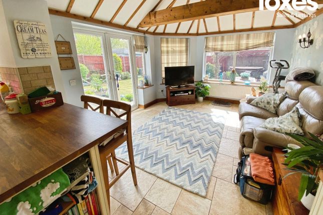15 Springdale Road, Broadstone, Dorset photo 4