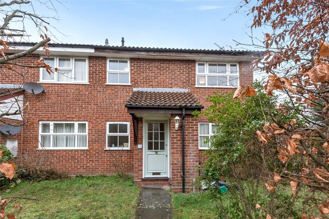 Thumbnail Maisonette to rent in Armstrong Way, Woodley, Berkshire