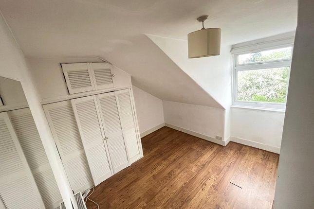 Flat for sale in Cambridge Road, London