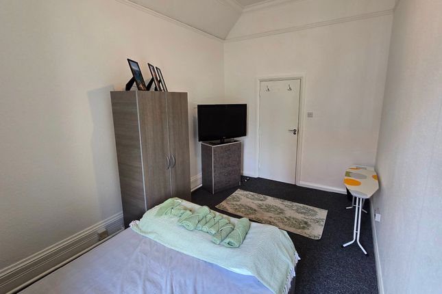 68 Daisy Bank Road, Manchester photo 2